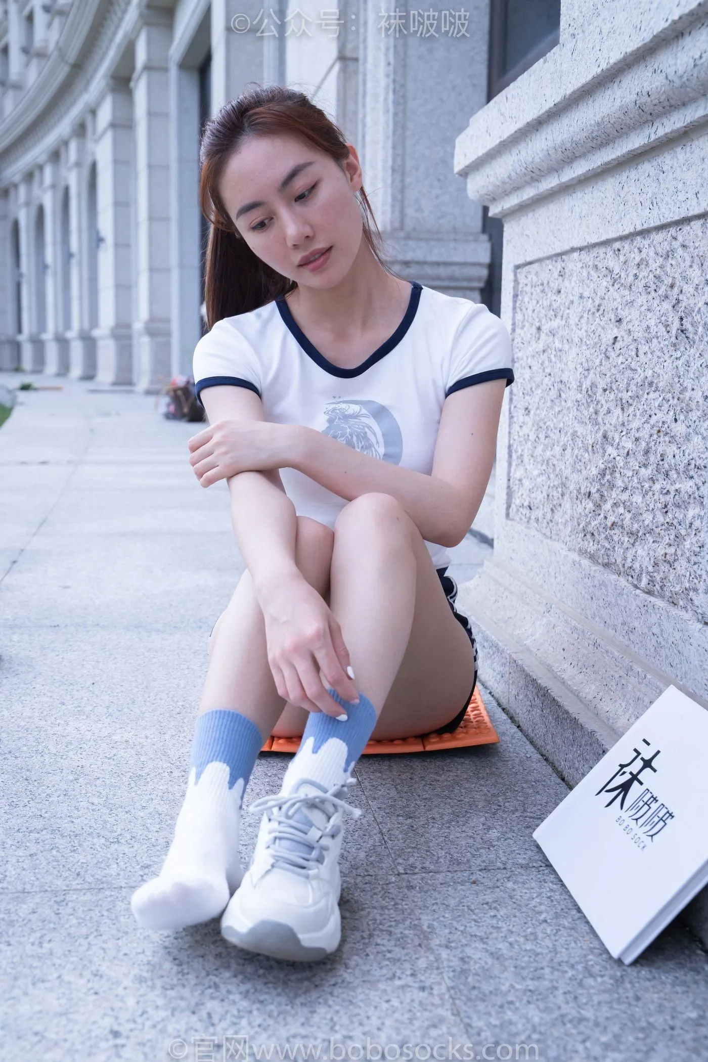 [BoBoSocks袜啵啵]NO.028 小米-运动鞋、白棉袜、裸足 [133P]插图8